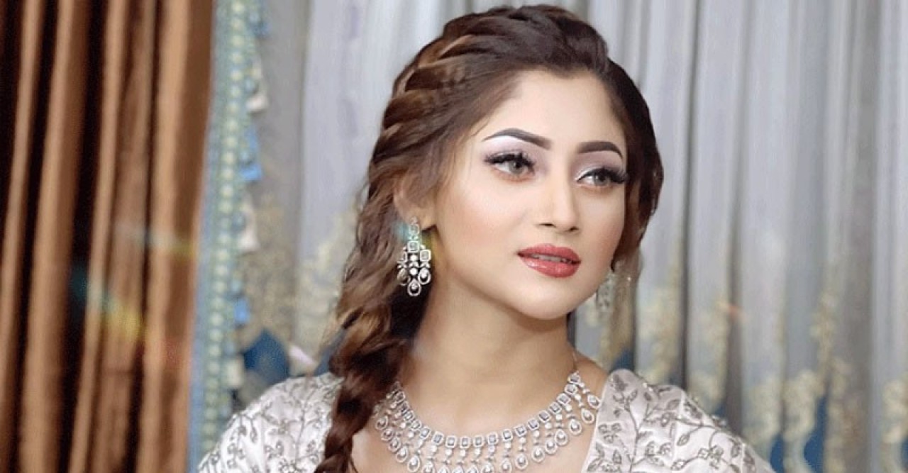 পূজার সিনেমার নাম বদল