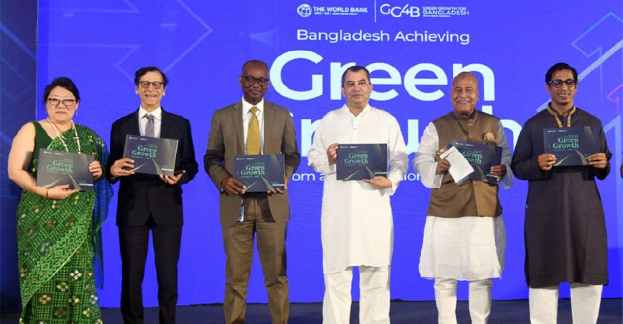 প্রবৃদ্ধি টেকসই করতে পরিবেশ রক্ষায় গুরুত্ব দিতে হবে: মন্ত্রী