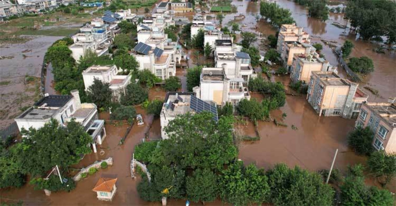 চীনে ভারী বৃষ্টিতে ৩০ জনের মৃত্যু