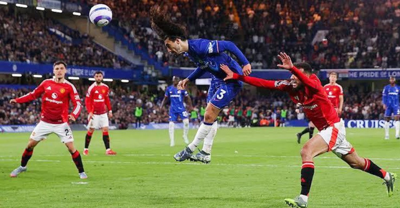 ম্যানইউকে হারিয়ে চ্যাম্পিয়ন্স লিগের আশা বাঁচিয়ে রাখলো চেলসি