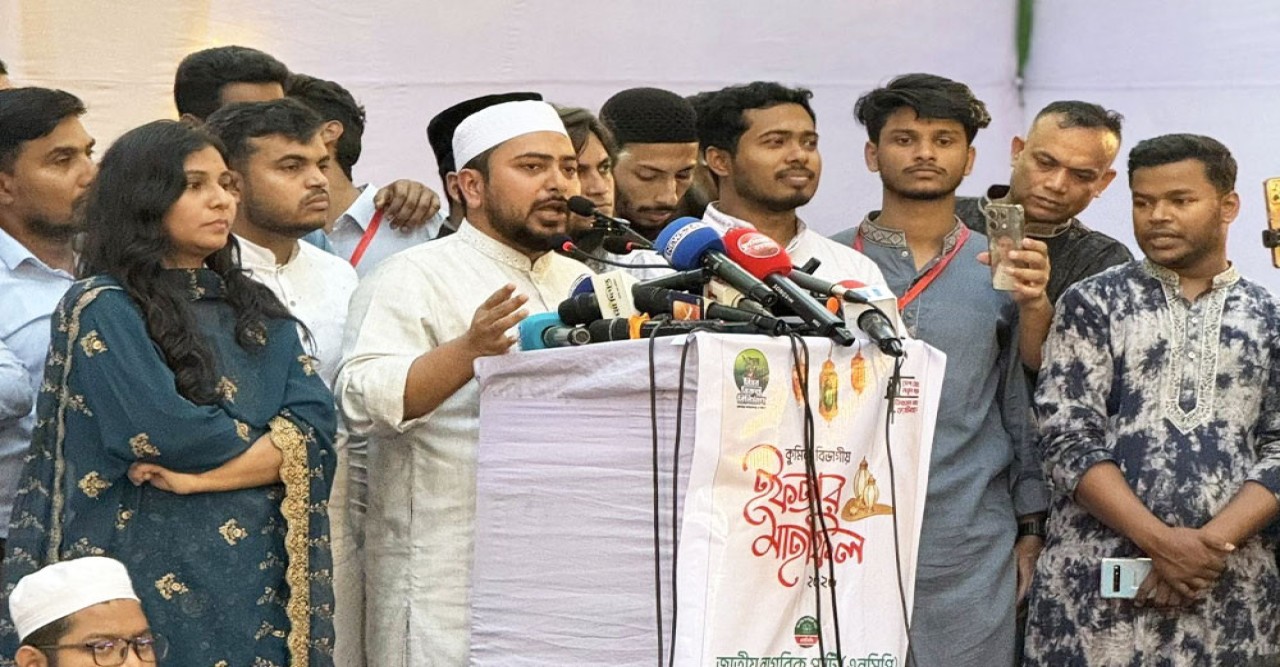 গণভোট নিয়ে আদালতকে প্রশ্নবিদ্ধ করা হচ্ছে : নাহিদ ইসলাম