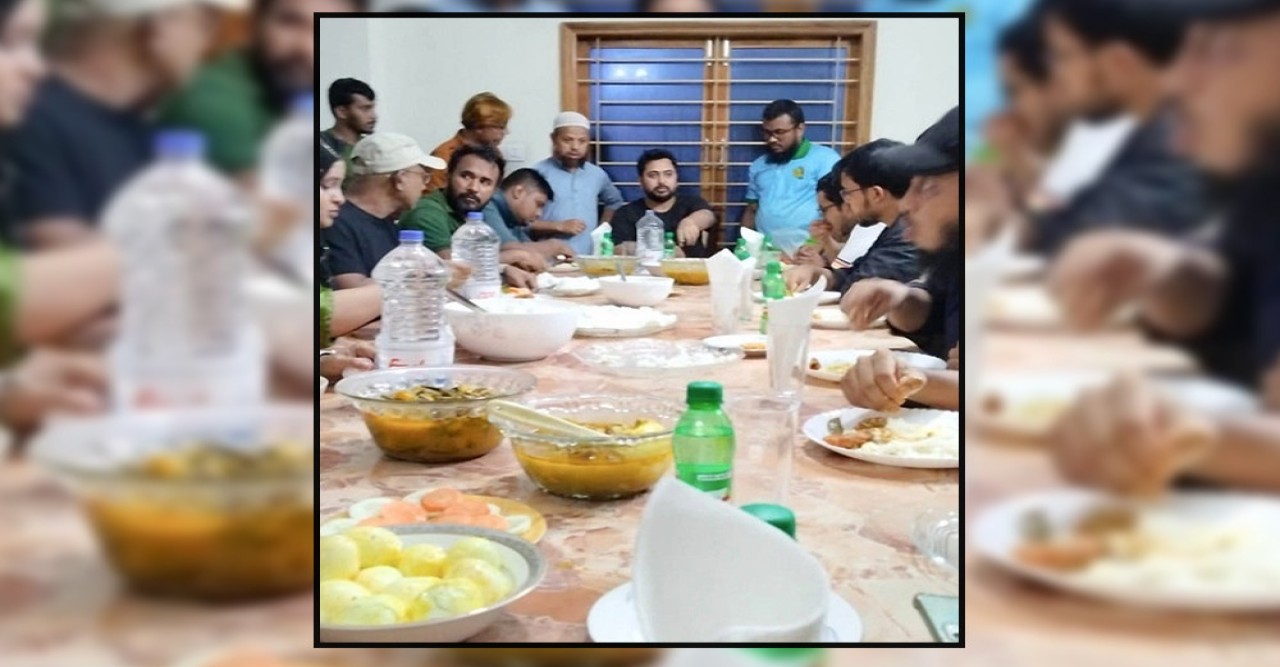 নিষিদ্ধ করতে চাওয়া জাপা নেতার বাড়িতে খাওয়া শেষে রাত্রিযাপন নাহিদ-হাসনাতের