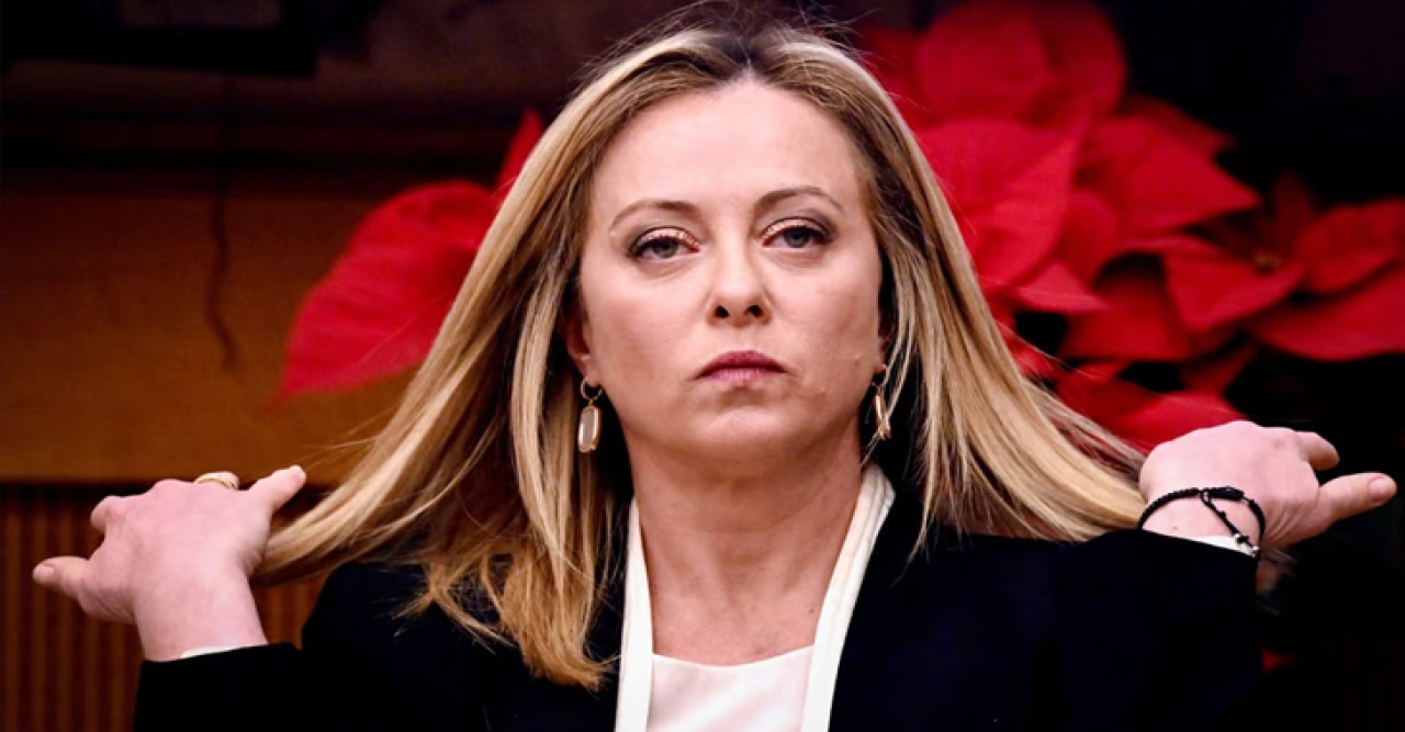 পর্নসাইটে নিজের ছবি দেখে বেজায় ক্ষেপলেন ইতালির প্রধানমন্ত্রী