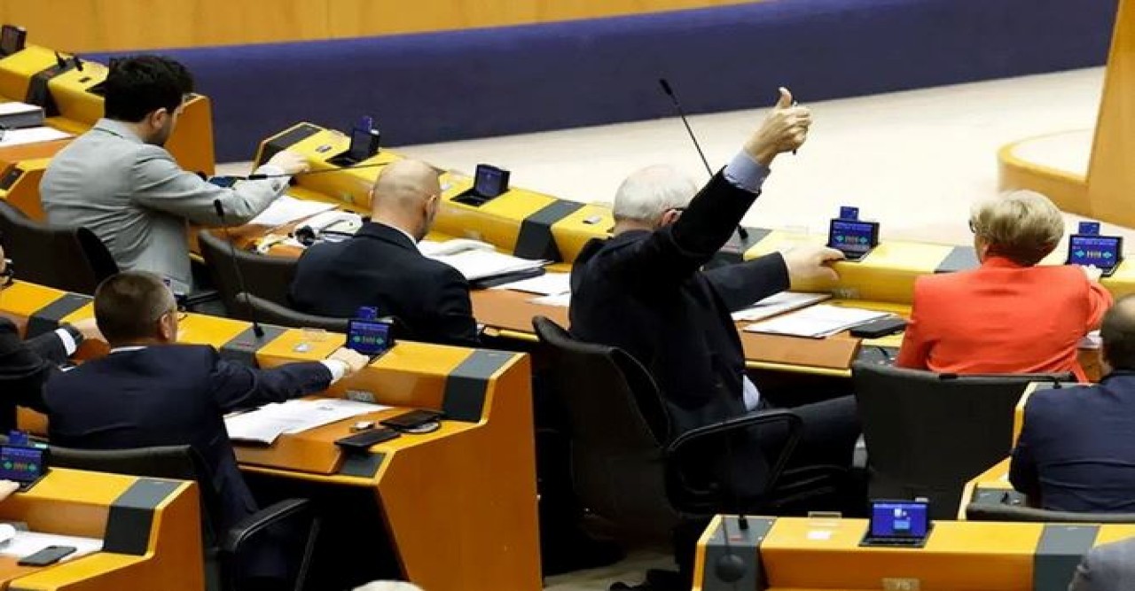 অভিন্ন আশ্রয়নীতির পথে ইইউ