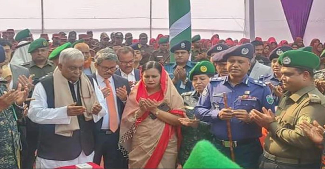 যে দলই হোক, সন্ত্রাস-নৈরাজ্য করলে জবাব দিতে হবে : স্বরাষ্ট্রমন্ত্রী