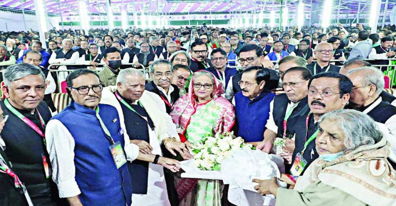 আওয়ামী লীগের নতুন কেন্দ্রীয় কমিটিতে কে কোন পদ পেলেন