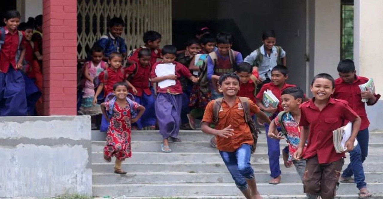 স্কুল বন্ধ, টানা ৩৮ দিন ছুটি পাচ্ছেন শিক্ষক-কর্মচারীরা