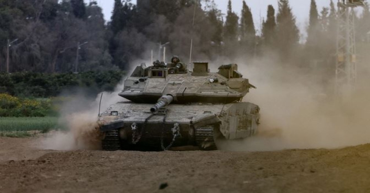 ইসরায়েলি হামলায় সহায়তা নিতে আসা ৯ ফিলিস্তিনি নিহত