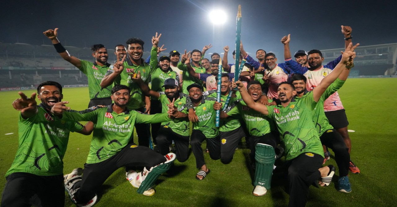 খুলনাকে উড়িয়ে আবারও চ্যাম্পিয়ন রংপুর