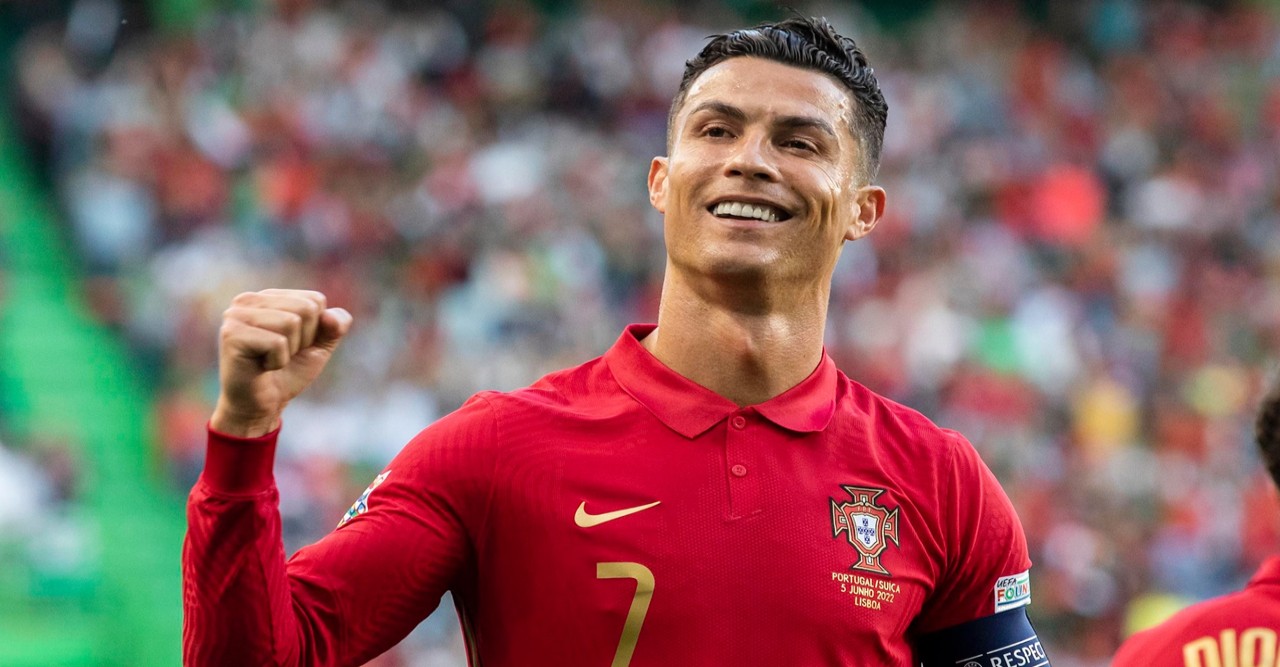 রোনালদোকে যে তিন কারণে অপরিহার্য বলছেন পর্তুগাল কোচ