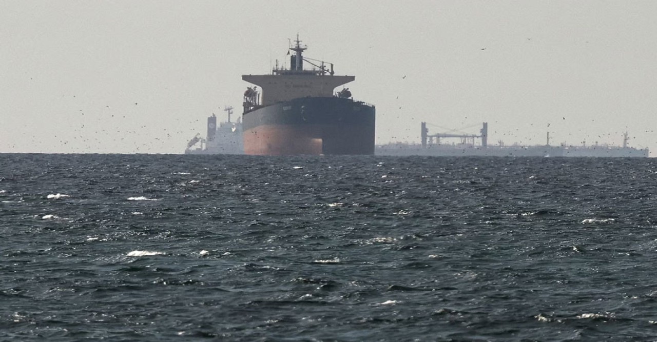 হরমুজ প্রণালী দিয়ে নিরাপদ যাতায়াত নিশ্চিত প্রস্তুত ৬ দেশ