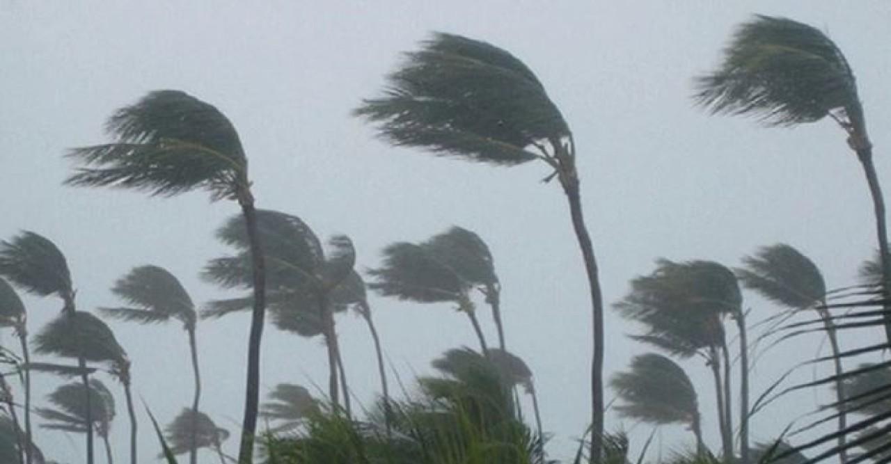 সিলেটে ৬০ কিমি বেগে ঝড়ের আভাস, নদীবন্দরে সতর্কতা