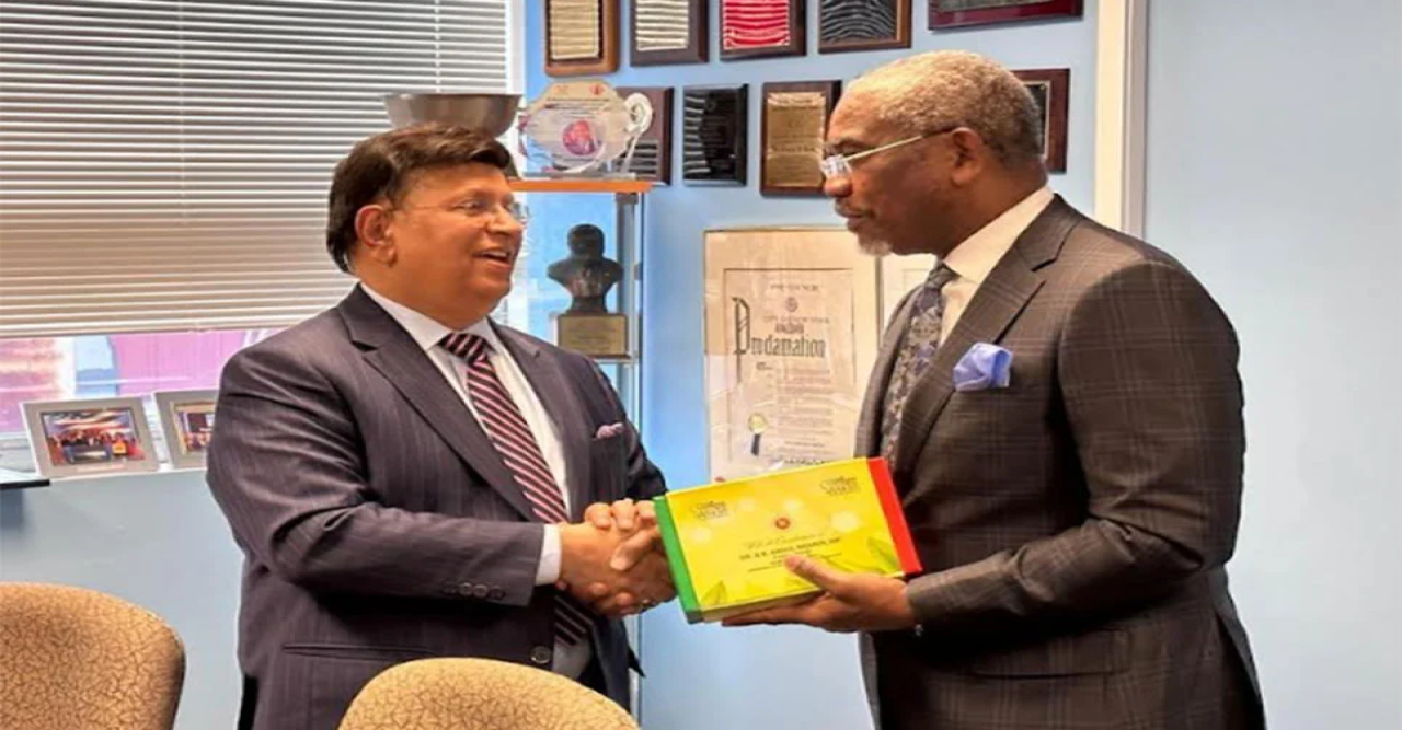 শুধু বাংলাদেশে নয়, যুক্তরাষ্ট্রেও নির্বাচন নিয়ে সহিংসতা হয়েছে, মানুষ হত্যা হয়েছে: গ্রেগরি মিক্স