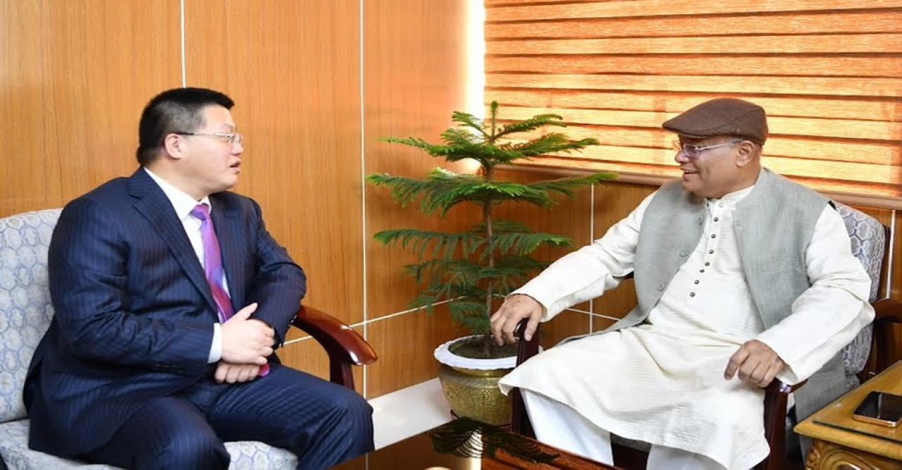 বাংলাদেশের রাজনীতি নিয়ে চীন মাথা ঘামায় না : তথ্যমন্ত্রী