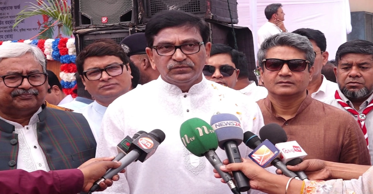 বিএনপি পারলে ৩০০ আসনেই ভোট করুক : হানিফ