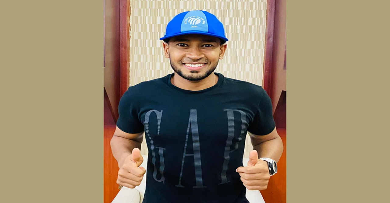 আইসিসি বর্ষসেরা ওয়ানডে দলের ক্যাপ পেলেন মুশফিক