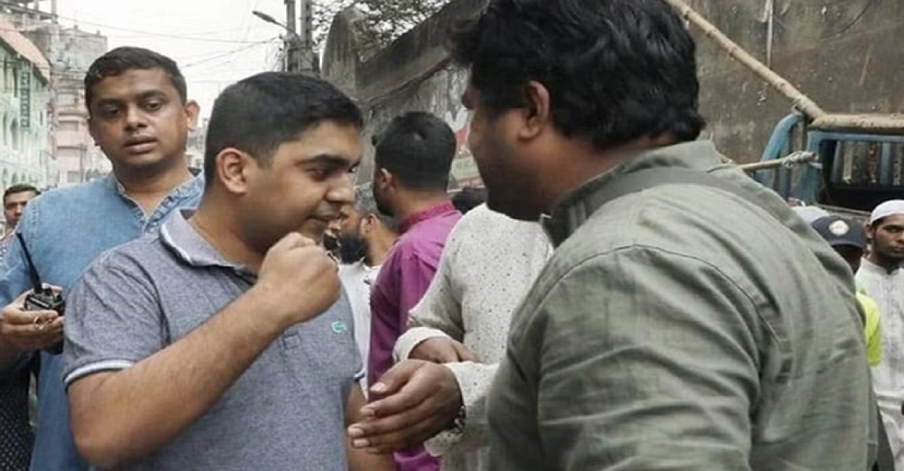 ইফতার বাজারের ছবি তুলতে গিয়ে পুলিশের হাতে লাঞ্ছিত সাংবাদিক