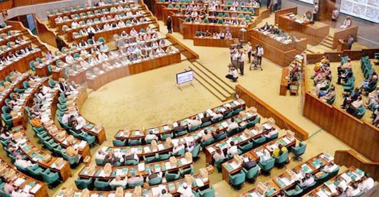 হাসপাতাল ও পরিবহনে ধর্মঘট নিষিদ্ধের ক্ষমতা পাচ্ছে সরকার