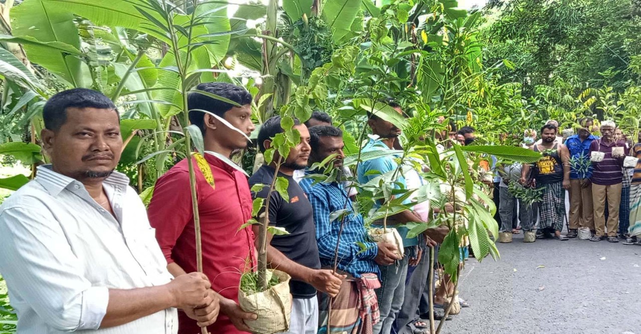 ইউপি চেয়ারম্যানের ব্যতিক্রমী উদ্যোগ