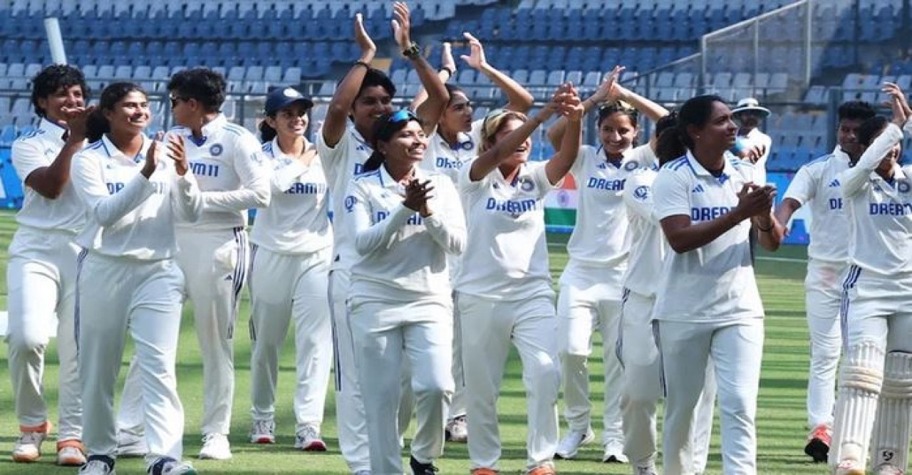 অস্ট্রেলিয়ার বিপক্ষে প্রথম টেস্ট জয় ভারতের মেয়েদের