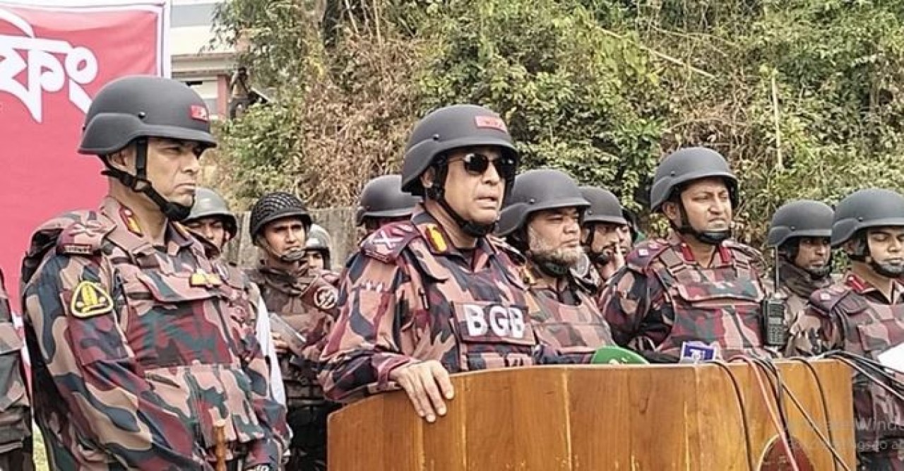 সুসম্পর্ক বজায় রেখে পরিস্থিতি মোকাবেলা করছি : বিজিবি মহাপরিচালক