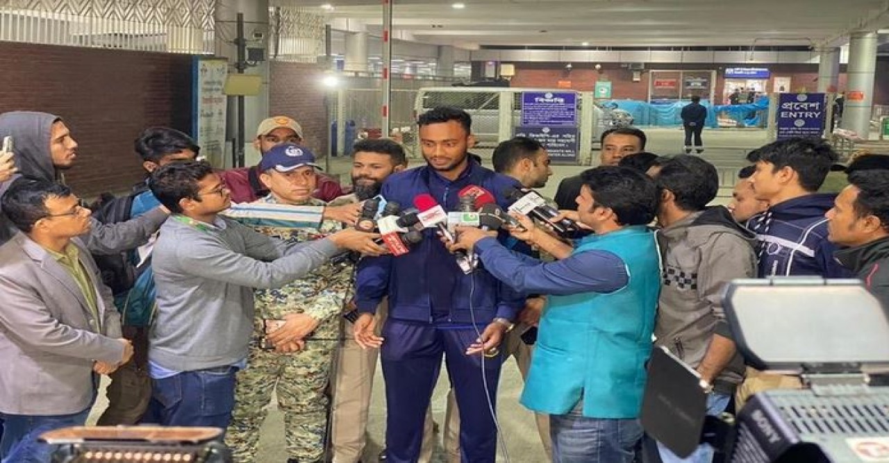দেশে ফিরেছে বাংলাদেশ দল
