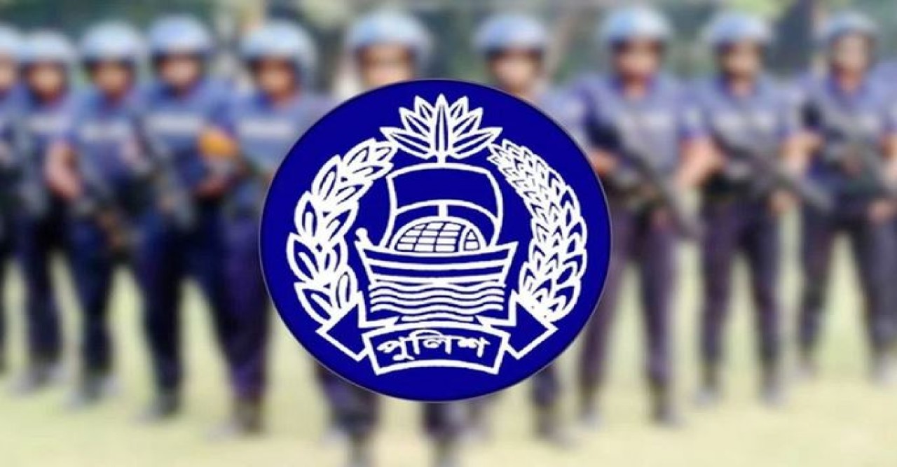 পলাতক পুলিশ সদস্যদের বেতন বন্ধ, মামলার প্রস্তুতি