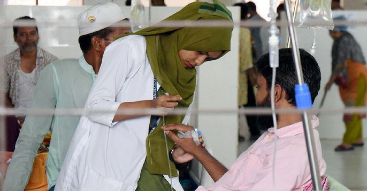 ডেঙ্গুতে আরো ৩ জনের মৃত্যু, হাসপাতালে ৮২৯ রোগী