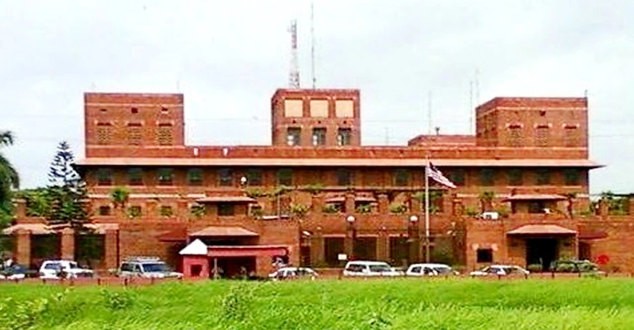 ঢাকায় মার্কিন দূতাবাসের নিরাপত্তায় দেড় শতাধিক পুলিশ