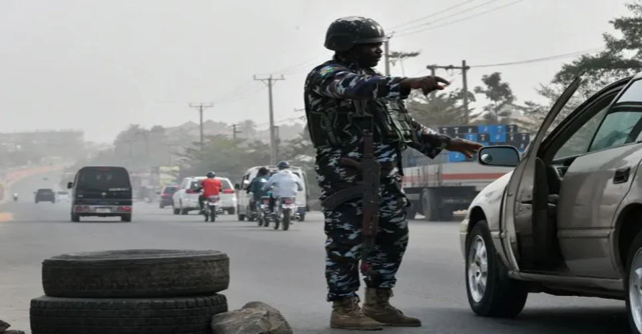 নাইজেরিয়ায় মার্কিন দূতাবাসের গাড়িতে বন্দুক হামলা, নিহত ৪