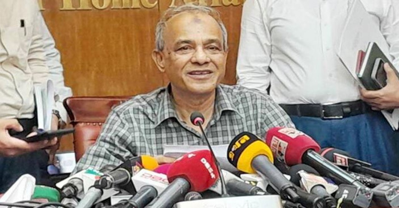 গণহত্যায় জড়িতদের বিষয়ে স্বরাষ্ট্র উপদেষ্টার বিশেষ বিবৃতি