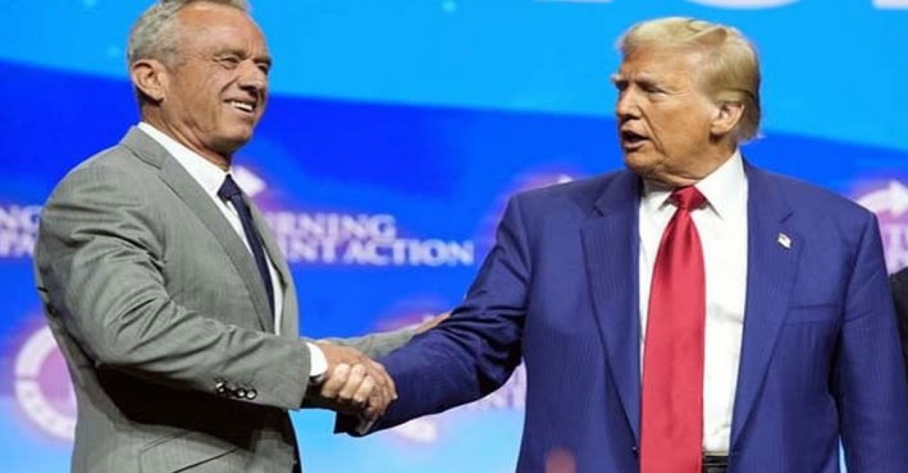 ট্রাম্পের স্বাস্থ্যমন্ত্রী হচ্ছেন ‘টিকাবিরোধী’ রবার্ট কেনেডি