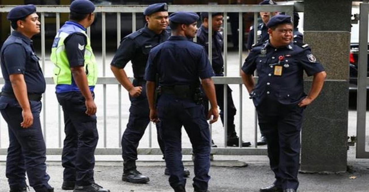 মালয়েশিয়ায় ১৩২ বাংলাদেশি গ্রেপ্তার