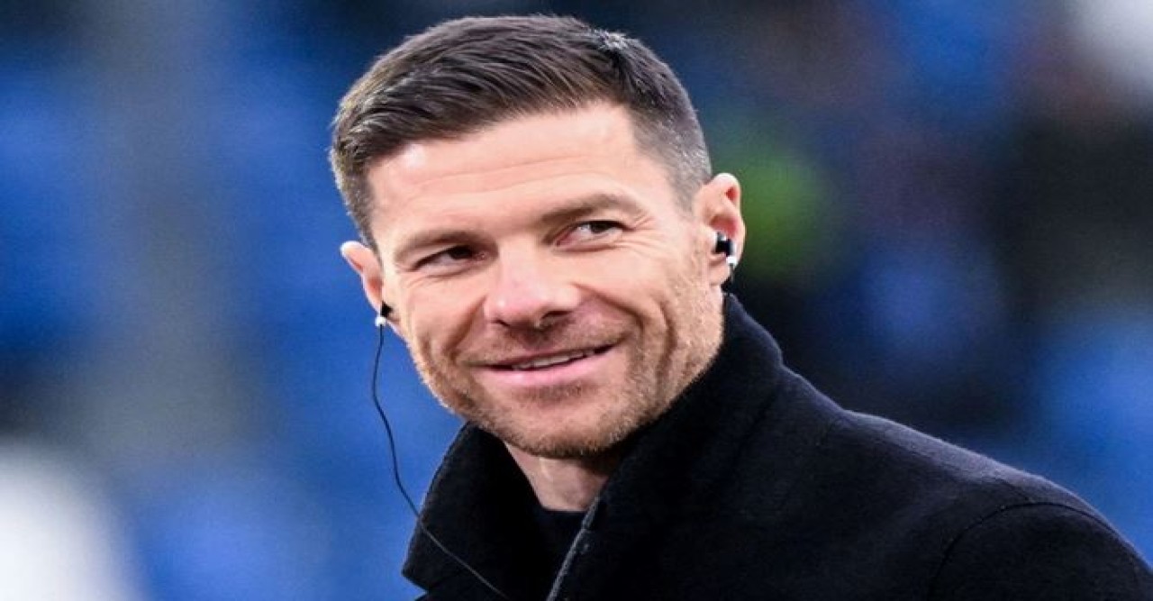 লিভারপুলের আশায় গুড়েবালি, লেভারকুসেনেই থাকছেন আলনসো