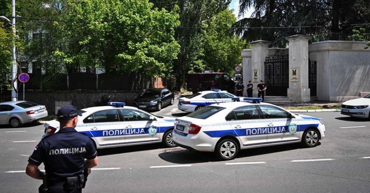 সার্বিয়ায় ইসরায়েলি দূতাবাসের বাইরে তীর-ধনুকের হামলা, হতাহত ২