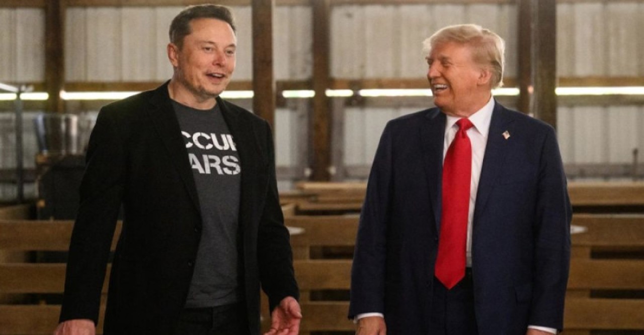 দশ হাজার কর্মী ছাঁটাই করলেন ট্রাম্প