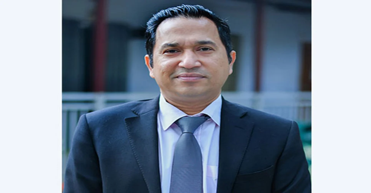 কানাডার নাগরিকত্ব নেওয়ায় চাকরিচ্যুত বিসিএস কর্মকর্তা