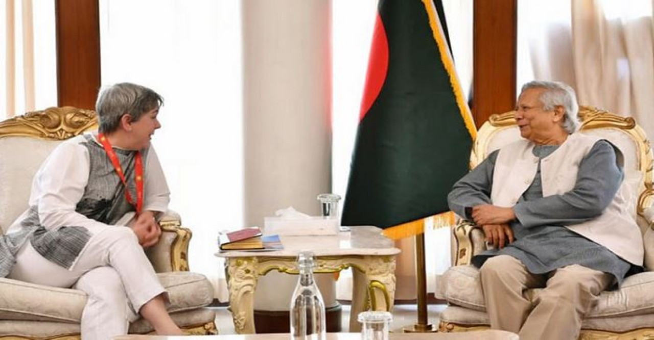 ফেসবুকে বাংলাদেশ নিয়ে বিভ্রান্তিমূলক অপপ্রচার ঠেকাতে মেটাকে ব্যবস্থা নেওয়ার আহ্বান  প্রধান উপদেষ্টার