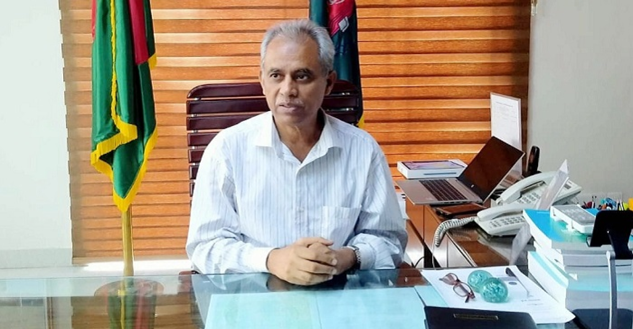 সংবিধানের বাইরে নির্বাচন কমিশনের কিছু করার নেই: ইসি আলমগীর