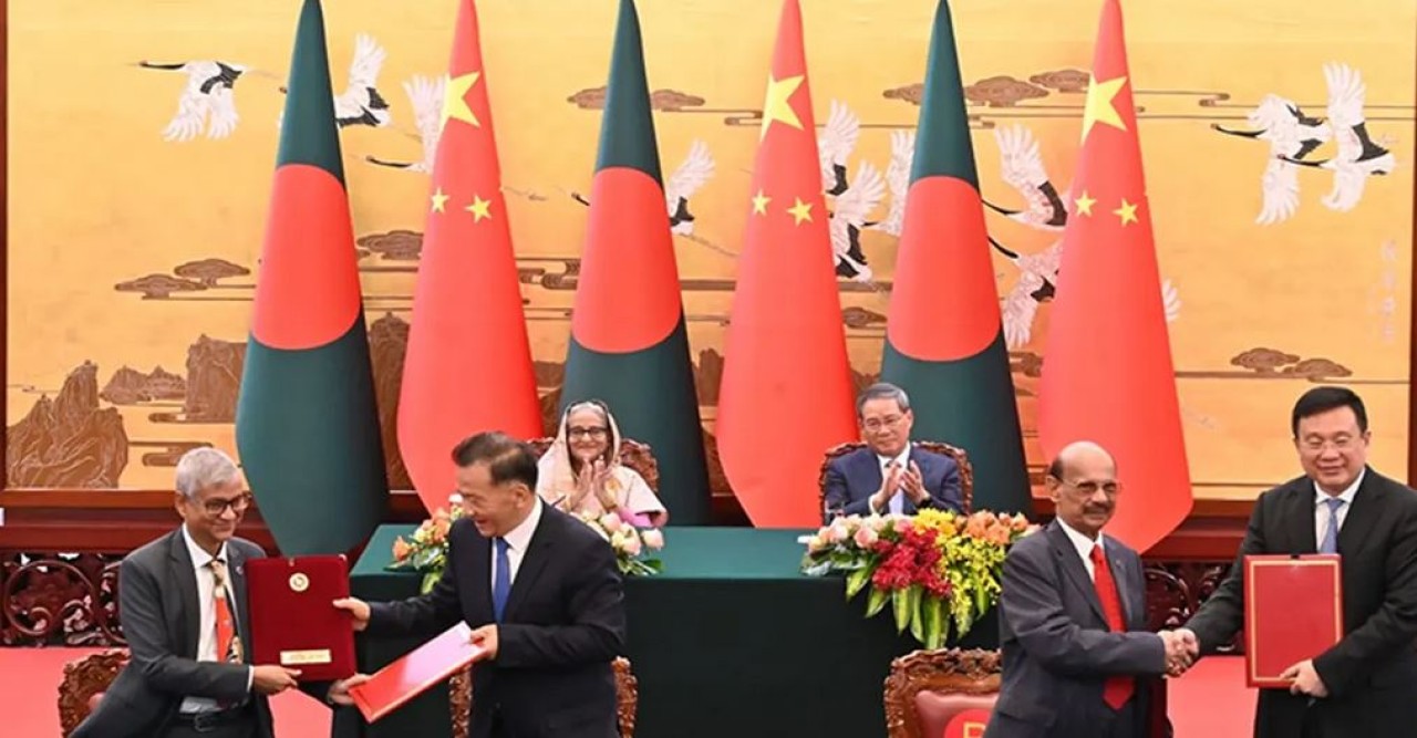 ৭ ঘোষণাপত্র, ২১ চুক্তি সই করল ঢাকা-বেইজিং