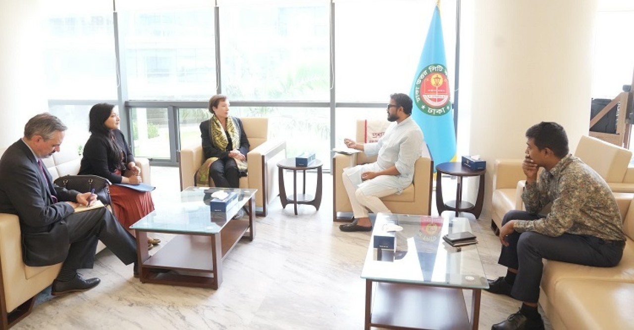 ডিএনসিসি প্রশাসকের সঙ্গে মার্কিন চার্জ দ্য অ্যাফেয়ার্সের সাক্ষাৎ