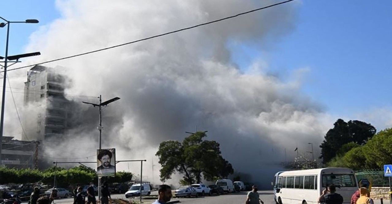 ইসরায়েলি হামলায় লেবাননে ১২ প্যারামেডিক নিহত