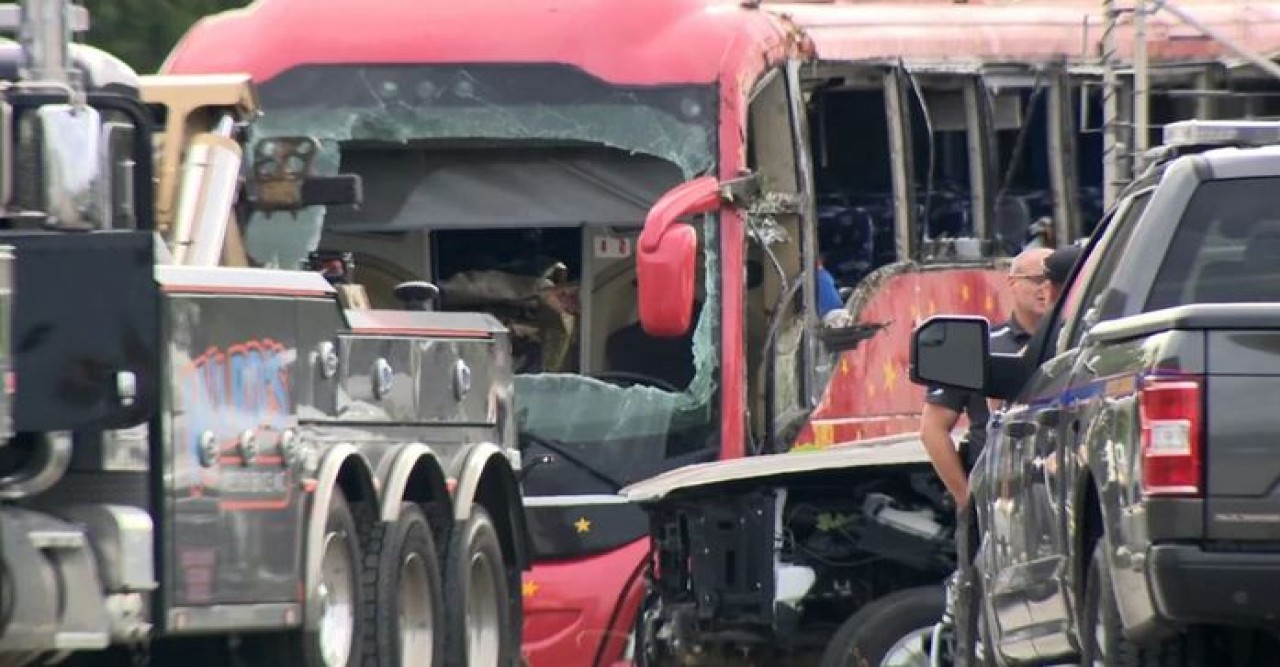 যুক্তরাষ্ট্রে বাস দুর্ঘটনায় নিহত ৭