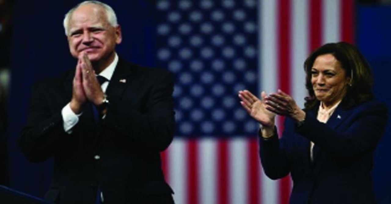 নির্বাচনী প্রচারণায় প্রথমবারের মতো একসঙ্গে হ্যারিস-ওয়ালজ