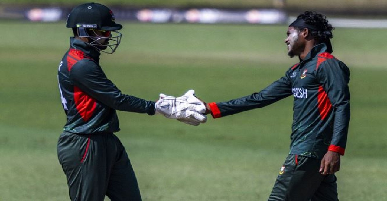 রোমাঞ্চকর জয়ে সেমিতে এইচপি