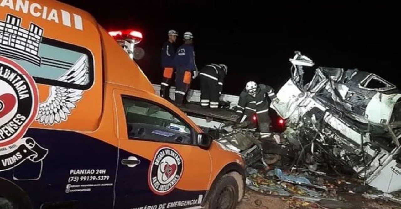 ব্রাজিলে বাস-ট্রাকের সংঘর্ষ, নিহত ২৫