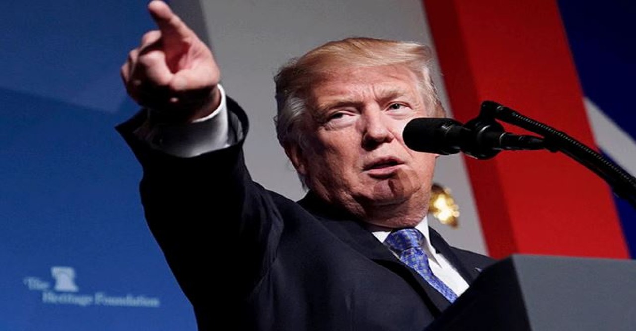 জিম্মিদের নিয়ে গাজার সশস্ত্র যোদ্ধাদের কঠোর হুঁশিয়ারি দিলেন ট্রাম্প