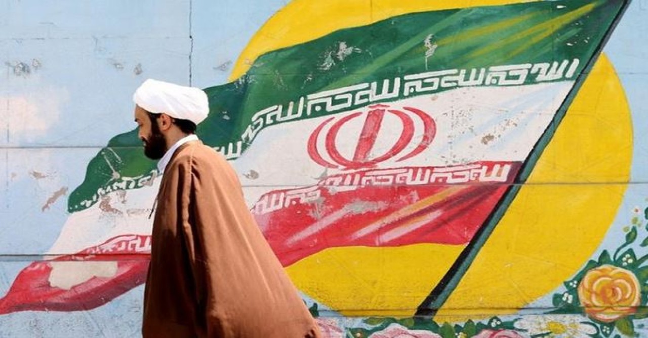 ইরানের ওপর ইউরোপীয় ৩ দেশের নিষেধাজ্ঞা