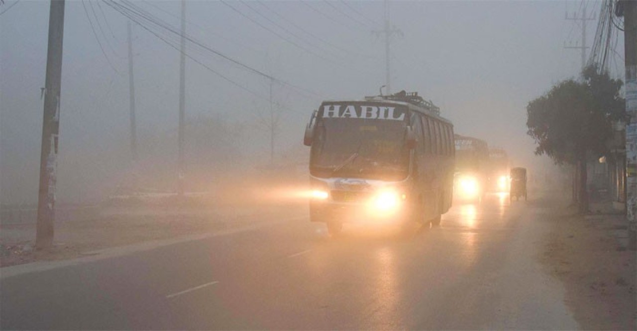 সারা দেশে ঘন কুয়াশা, বিঘ্নিত হতে পারে নৌ-বিমান ও সড়কে চলাচল