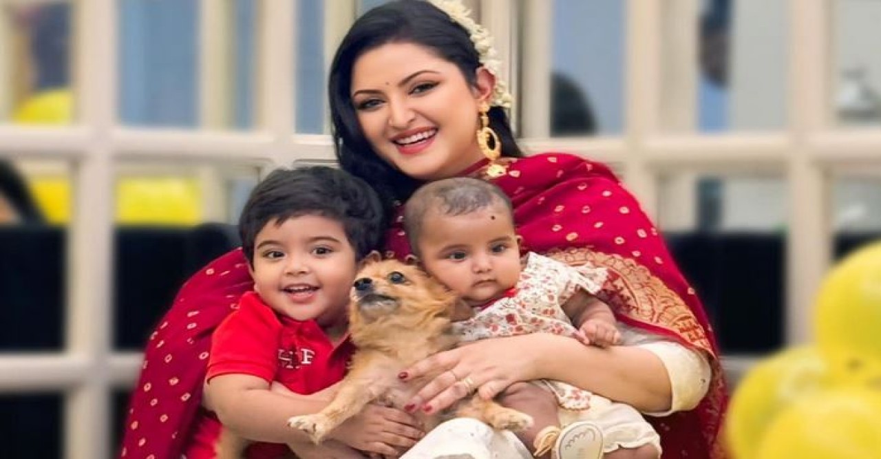 বিচ্ছেদ ‘বার্ষিকী’ পালন করছেন পরীমনি